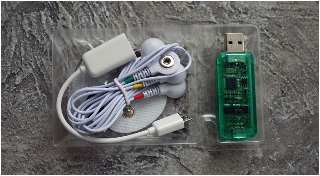 Обзор "кардиофлешки" ECG Dongle: сердечный контроль
