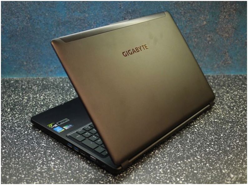 Геймер в деловом костюме. Обзор ноутбука Gigabyte P35K