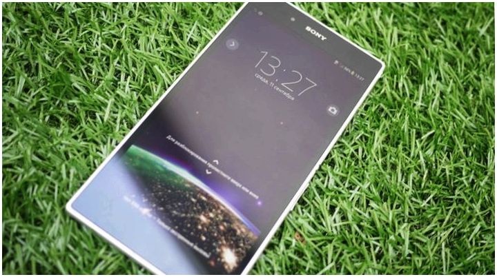 Много - не мало. Обзор "гигантофона" Sony Xperia Z Ultra
