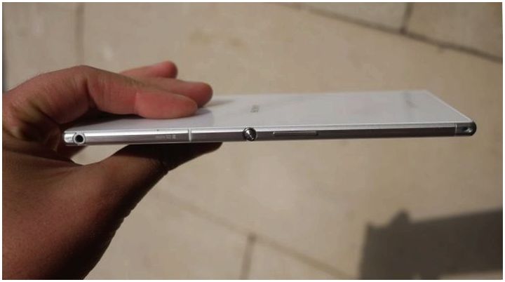Много - не мало. Обзор "гигантофона" Sony Xperia Z Ultra