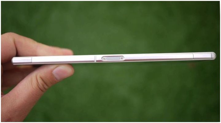 Много - не мало. Обзор "гигантофона" Sony Xperia Z Ultra