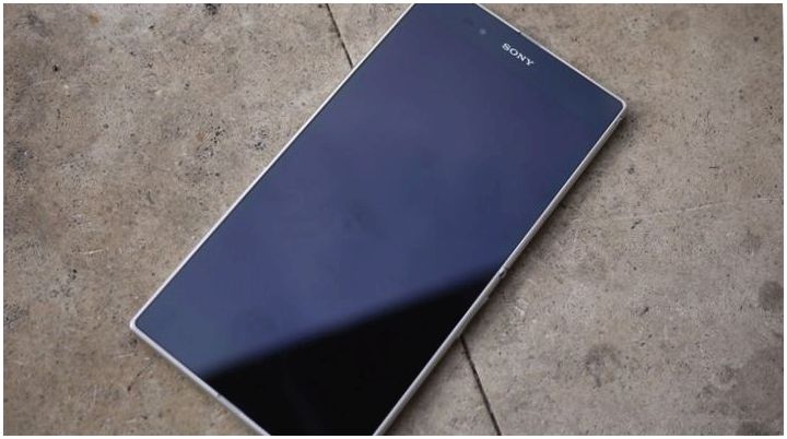 Много - не мало. Обзор "гигантофона" Sony Xperia Z Ultra
