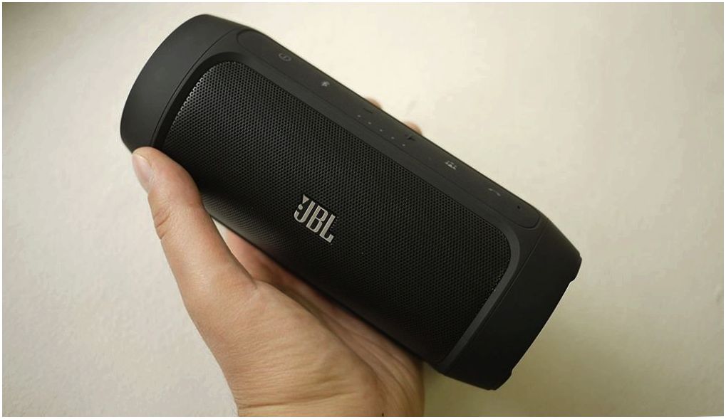 Обзор портативной колонки JBL Charge 2: акустика и электричество