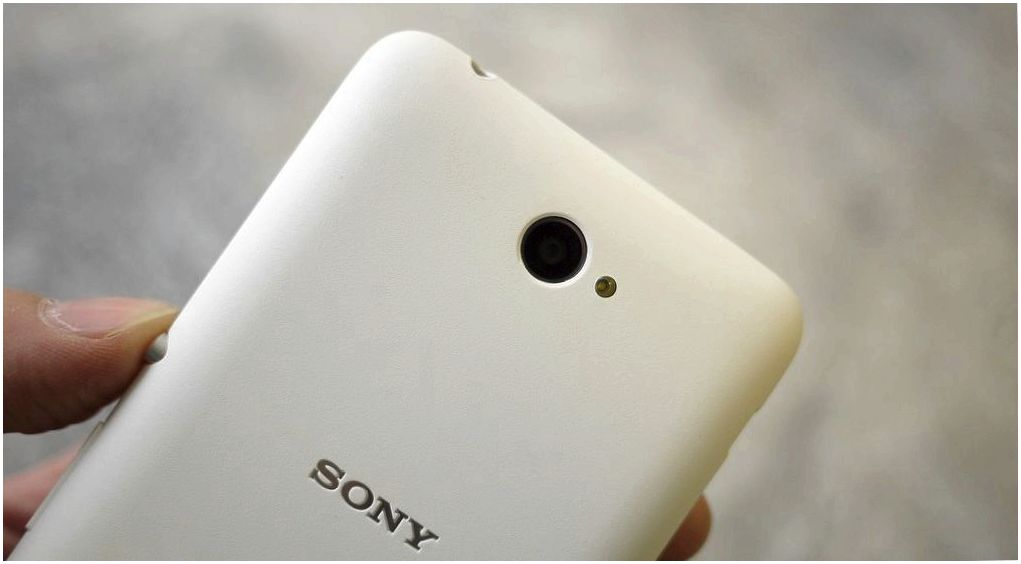 Обзор смартфона Sony Xperia E4: "простачок" для развлечений
