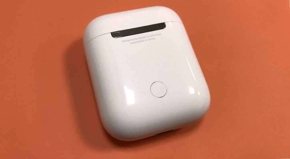 Жизнь без проводов: опыт использования наушников Apple AirPods (жизнь, провод, опыт, использование, наушник, apple) Жизнь без проводов: опыт использования наушников Apple AirPods