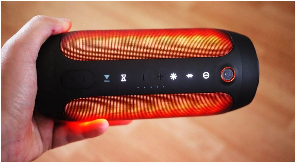 Обзор Bluetooth-колонки JBL Pulse 2: портативная «светомузыка»
