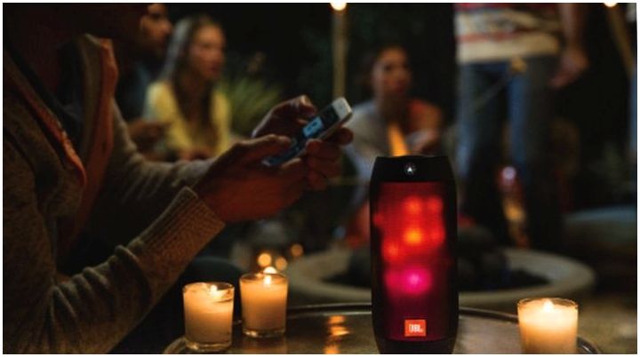 Обзор Bluetooth-колонки JBL Pulse 2: портативная «светомузыка»