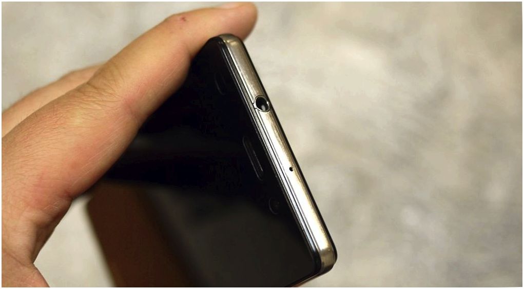 Обзор смартфона Huawei P8lite: будь проще (обзор, смартфона, huawei, p8lite, простой, Huawei P8lite) Обзор смартфона Huawei P8lite: будь проще