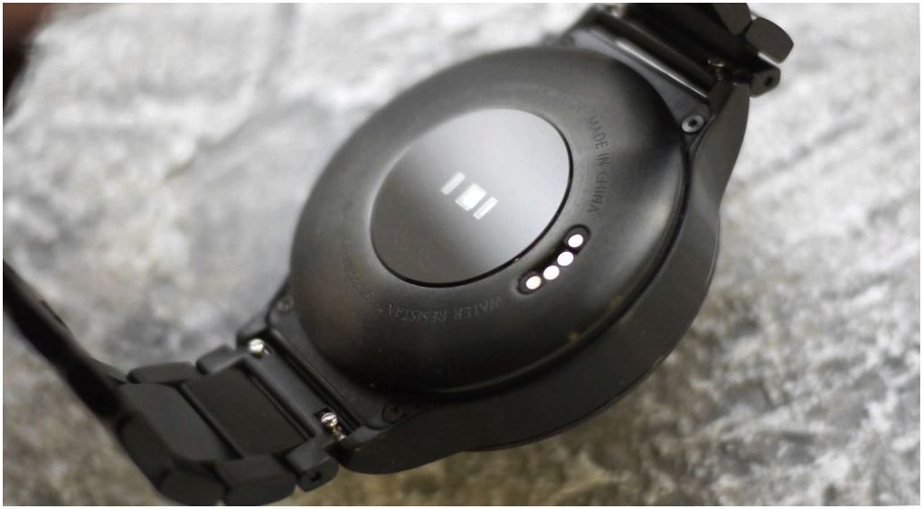 Обзор "умных" часов Huawei Watch: круглая классика