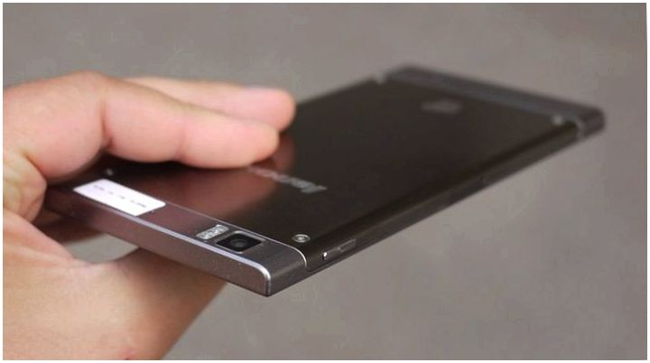 Атомная "лопата". Обзор смартфона Lenovo K900 с процессором Intel
