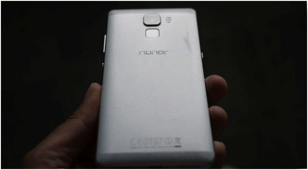 Обзор смартфона Huawei Honor 7: доступный шик (обзор, смартфона, huawei, honor, доступный, отпечатков пальцев) Обзор смартфона Huawei Honor 7: доступный шик