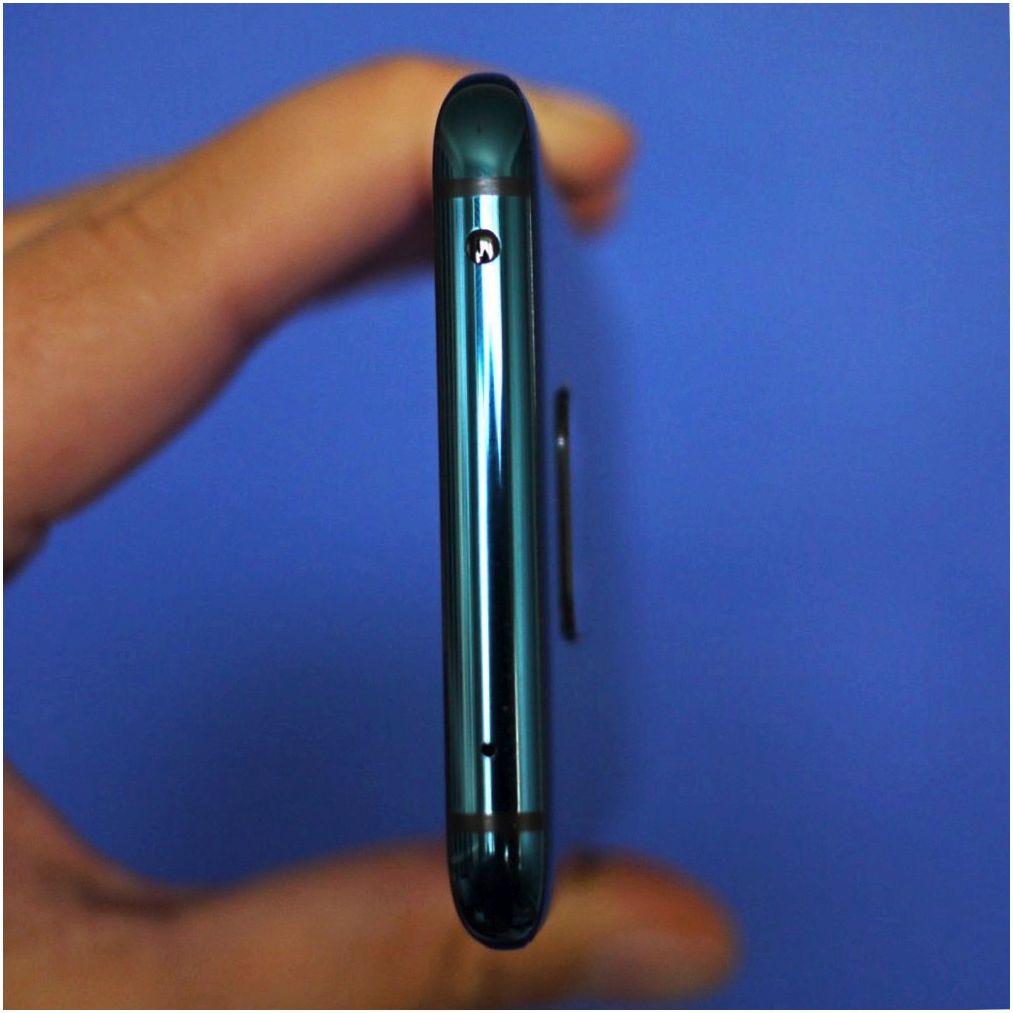Обзор смартфона Huawei Mate 20 Pro: удобные инновации