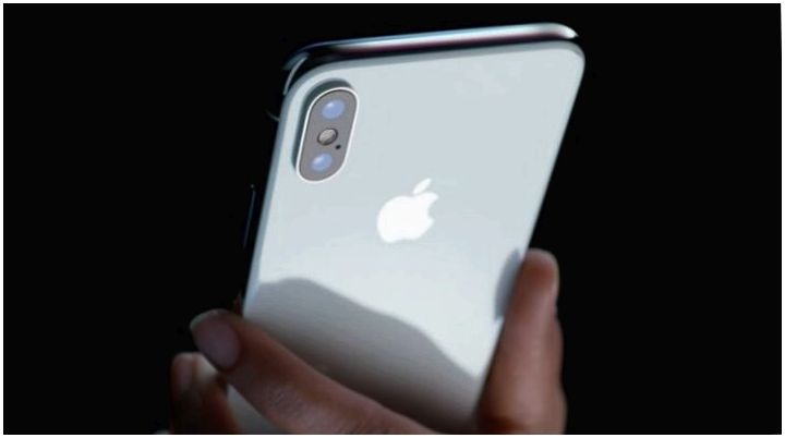 iPhone X: отзывы первых обладателей выявили плюсы и минусы новинки (iphone, отзыв, первое, обладатель, выявить) iPhone X: отзывы первых обладателей выявили плюсы и минусы новинки