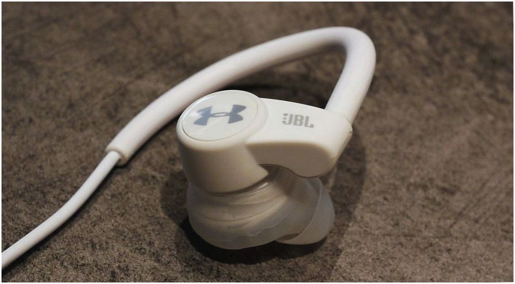 Обзор JBL Under Armour Sport Wireless Heart Rate: в ритмах сердца (обзор, armour, sport, wireless, heart, rate) Обзор JBL Under Armour Sport Wireless Heart Rate: в ритмах сердца