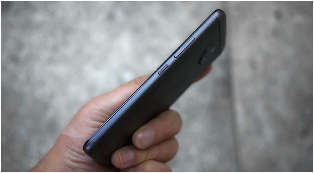 Обзор Lenovo Moto E4: красивый, именитый, недорогой