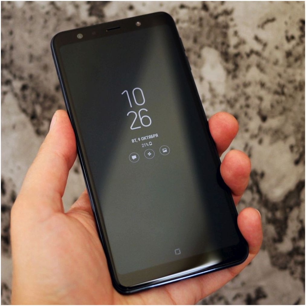 Обзор Samsung Galaxy A7 2018: не "золотая" середина с необычной камерой