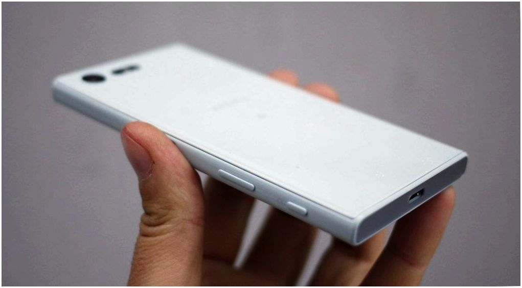 Обзор смартфона Sony Xperia X Compact: малыш почти без компромиссов (обзор, смартфона, sony, xperia) Обзор смартфона Sony Xperia X Compact: малыш почти без компромиссов