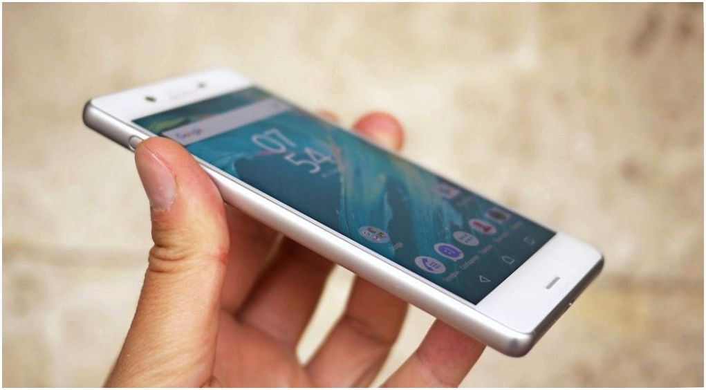 Обзор смартфона Sony Xperia X: секреты мистера "Икс"