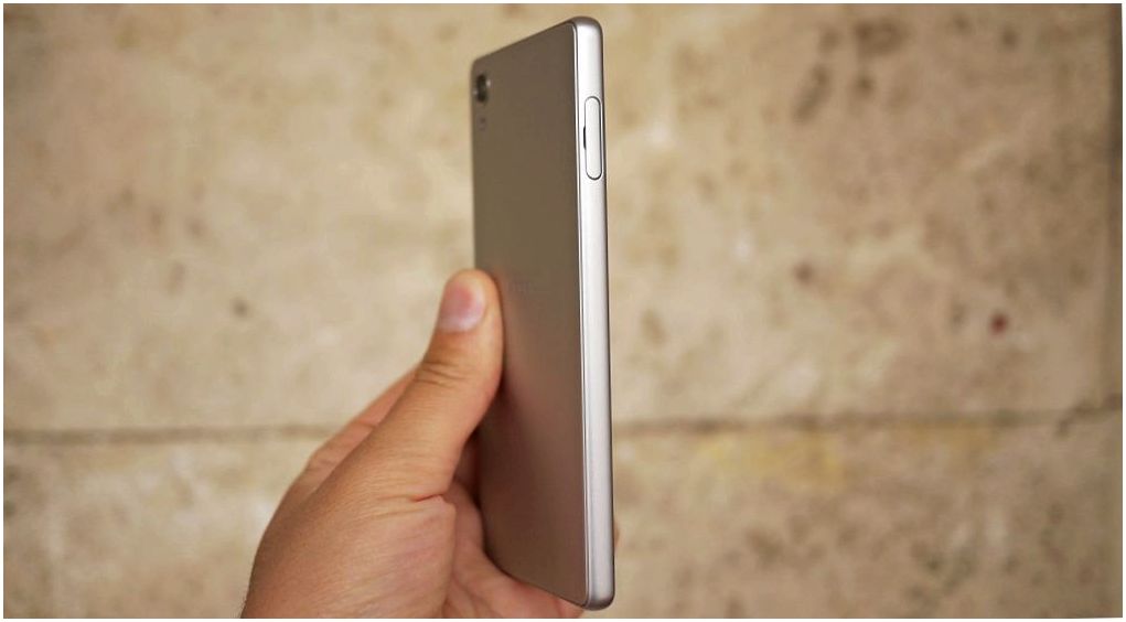 Обзор смартфона Sony Xperia X: секреты мистера "Икс"