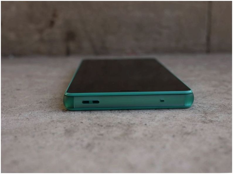 Обзор смартфона Sony Xperia Z3 Compact: монстр в тщедушном теле