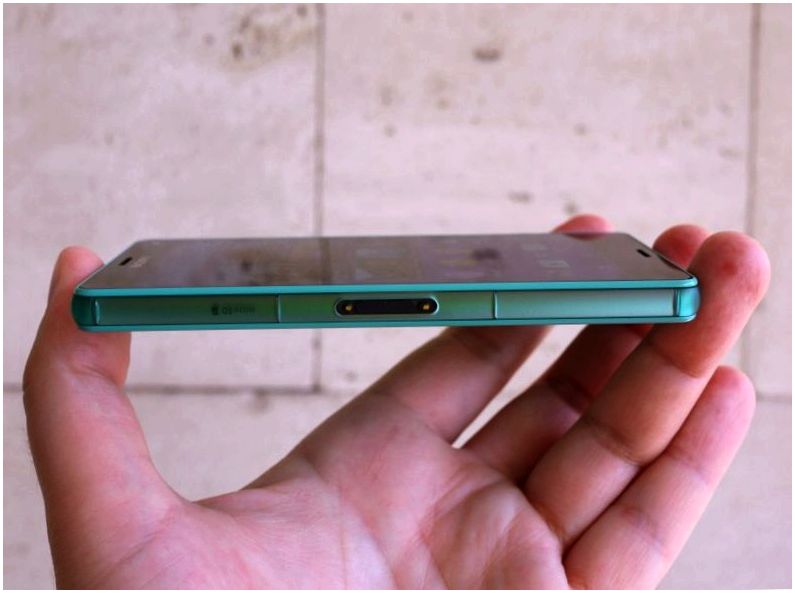 Обзор смартфона Sony Xperia Z3 Compact: монстр в тщедушном теле