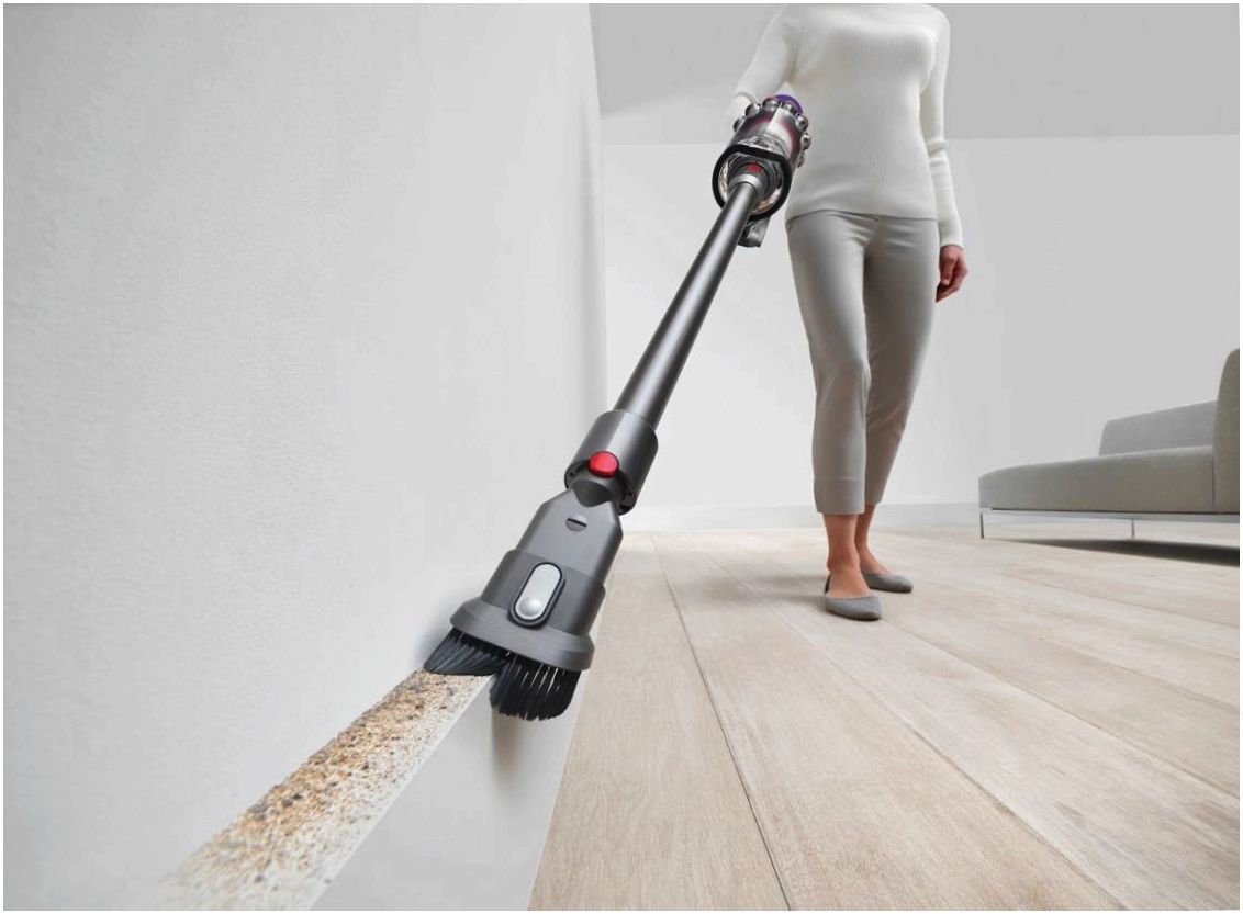 Обзор беспроводного пылесоса Dyson Cyclone V10. Ручное торнадо (обзор, беспроводного, пылесос, dyson, cyclone, ручной) Обзор беспроводного пылесоса Dyson Cyclone V10. Ручное торнадо