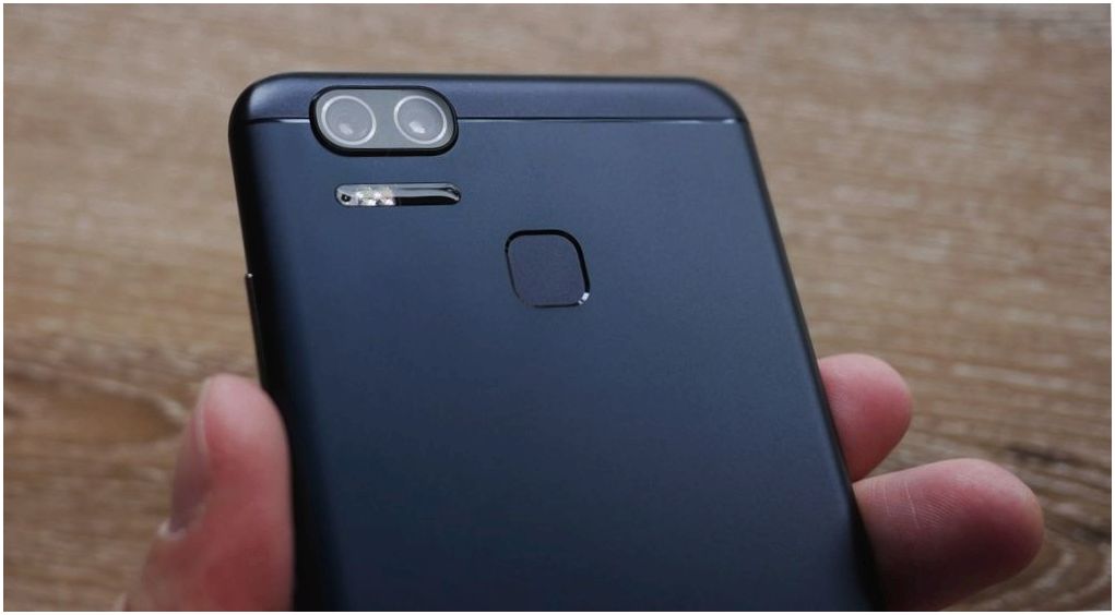 Обзор смартфона Asus ZenFone 3 Zoom: двухкамерный "долгожитель" (обзор, смартфона, asus, zenfone, zoom) Обзор смартфона Asus ZenFone 3 Zoom: двухкамерный "долгожитель"