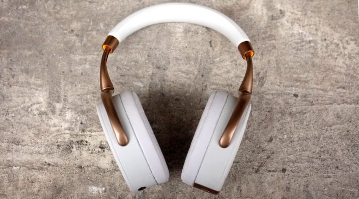 Умный звук. Обзор беспроводных наушников Parrot Zik
