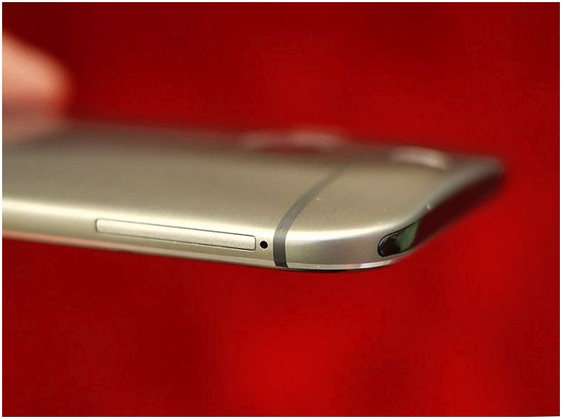 Обзор смартфона HTC One (M8): самый металлический (обзор, смартфона, металлический) Обзор смартфона HTC One (M8): самый металлический