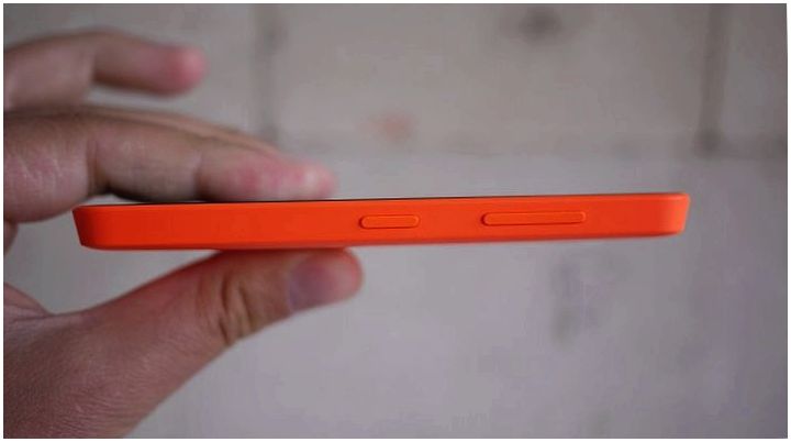 Обзор смартфона Nokia Lumia 630: 2 SIM и ничего лишнего (обзор, смартфона, nokia, lumia, ничто) Обзор смартфона Nokia Lumia 630: 2 SIM и ничего лишнего