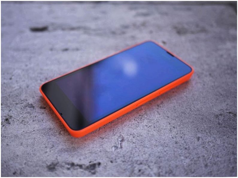 Обзор смартфона Nokia Lumia 630: 2 SIM и ничего лишнего (обзор, смартфона, nokia, lumia, ничто) Обзор смартфона Nokia Lumia 630: 2 SIM и ничего лишнего