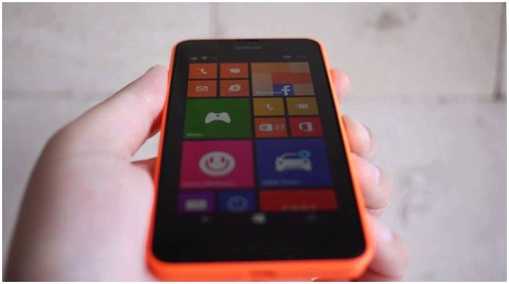 Обзор смартфона Nokia Lumia 630: 2 SIM и ничего лишнего (обзор, смартфона, nokia, lumia, ничто) Обзор смартфона Nokia Lumia 630: 2 SIM и ничего лишнего