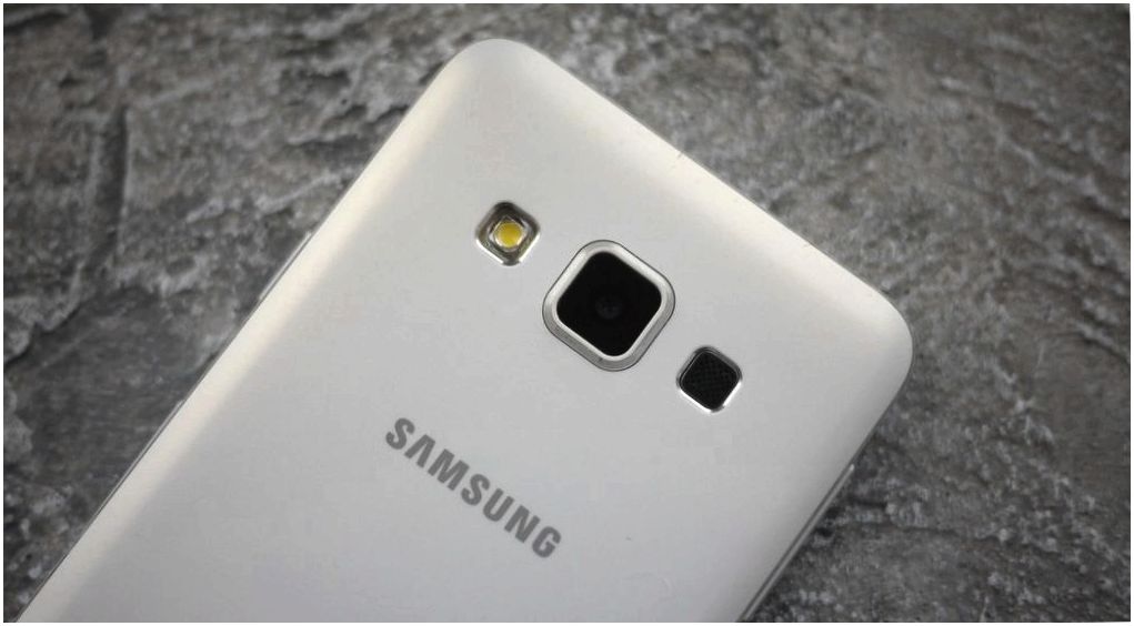 Обзор смартфона Samsung Galaxy A3: стильный "середнячок"