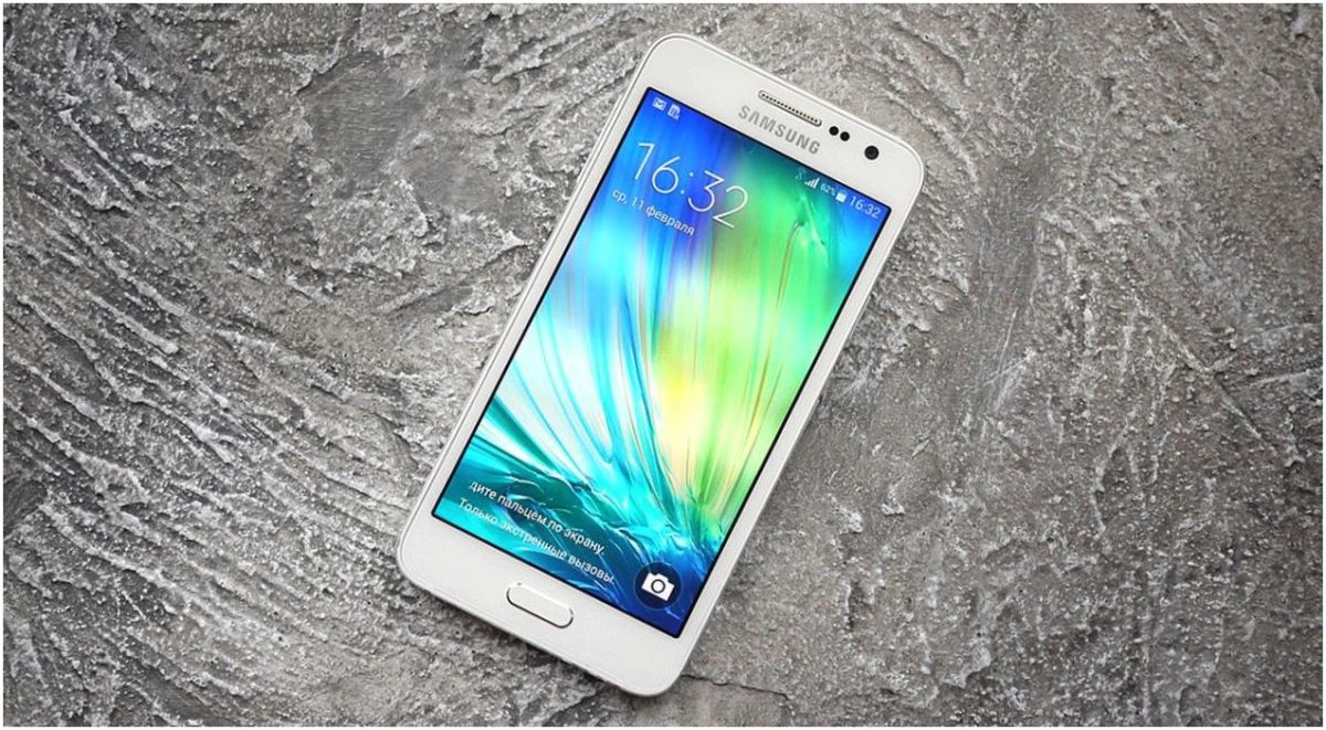 Обзор смартфона Samsung Galaxy A3: стильный "середнячок"