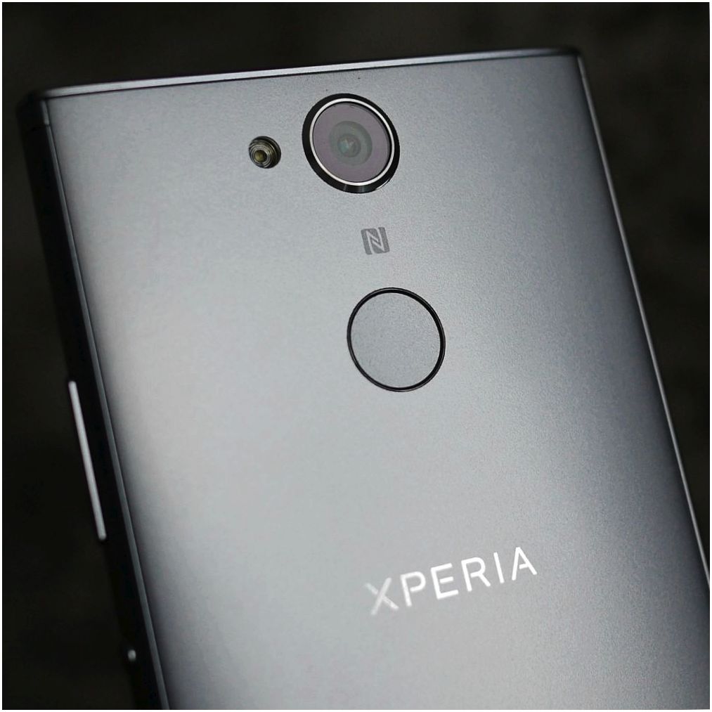 Обзор смартфона Sony Xperia XA2: камерная "классика"