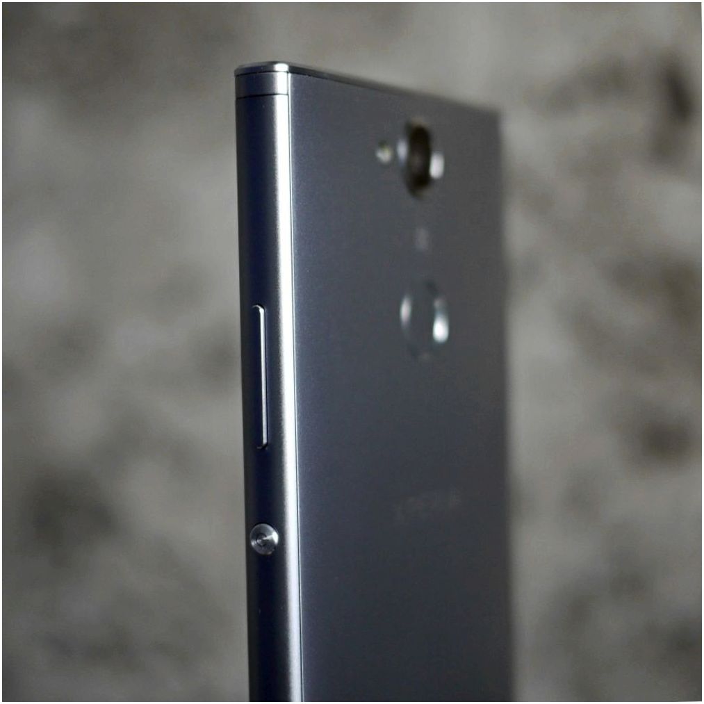 Обзор смартфона Sony Xperia XA2: камерная "классика"