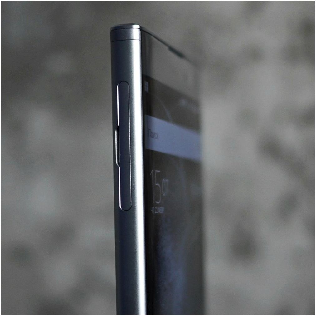 Обзор смартфона Sony Xperia XA2: камерная "классика"