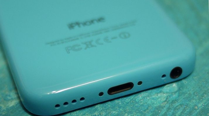 Пластмассовая жизнь. Обзор смартфона iPhone 5c (пластмассовый, жизнь, обзор, смартфона, iphone) Пластмассовая жизнь. Обзор смартфона iPhone 5c