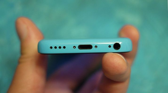 Пластмассовая жизнь. Обзор смартфона iPhone 5c (пластмассовый, жизнь, обзор, смартфона, iphone) Пластмассовая жизнь. Обзор смартфона iPhone 5c