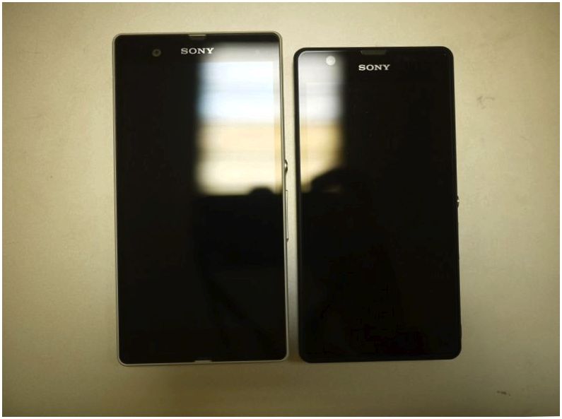 Герой-подводник. Обзор смартфона Sony Xperia ZR