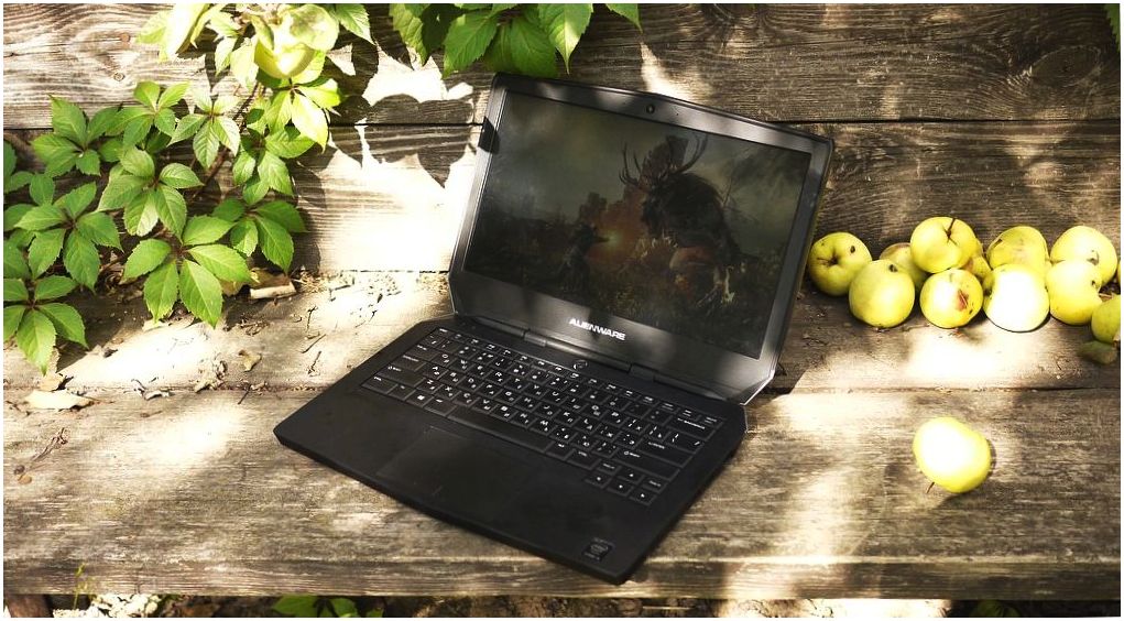 Обзор ноутбука Alienware 13: поиграем, но немного