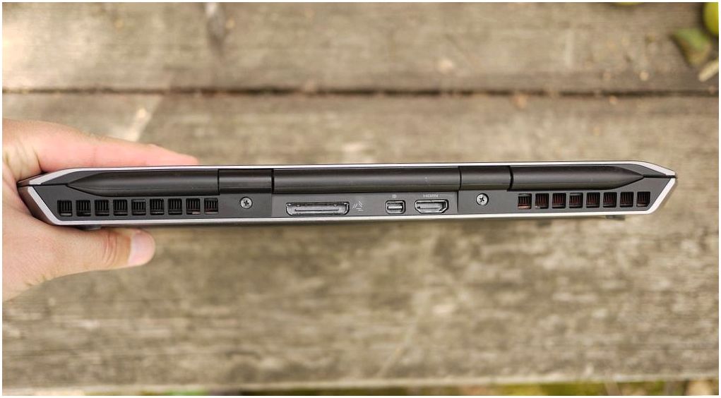 Обзор ноутбука Alienware 13: поиграем, но немного