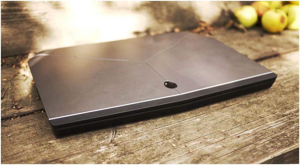 Обзор ноутбука Alienware 13: поиграем, но немного