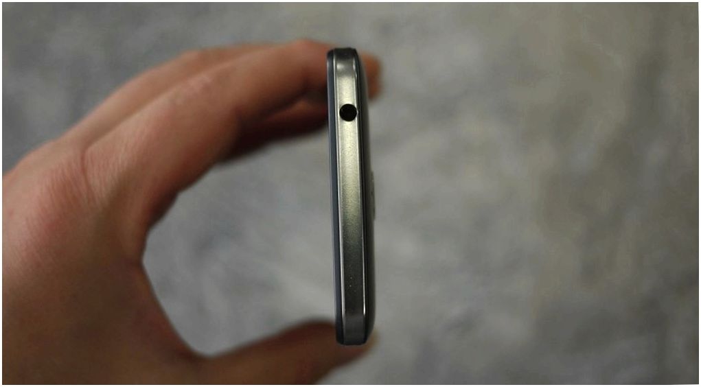 Обзор смартфона Huawei Honor 4C Pro: профессия – долгожитель (обзор, смартфона, huawei, honor) Смартфон Huawei Honor 4C Pro: обзор профессии - длинная печень