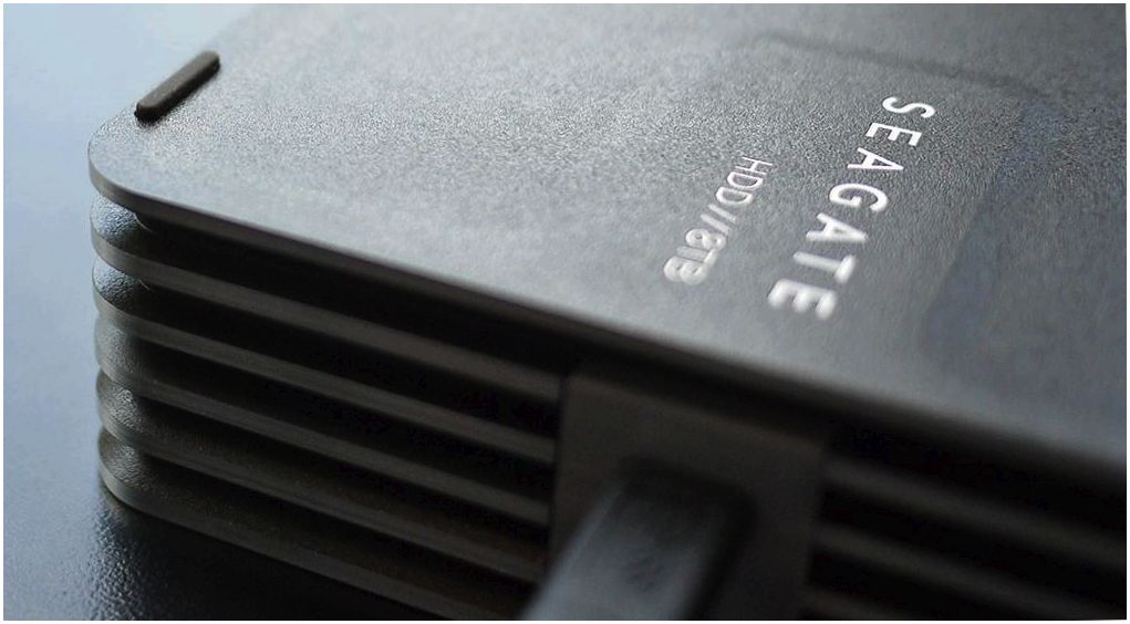 Обзор внешнего жесткого диска Seagate Innov8: без лишних проводов