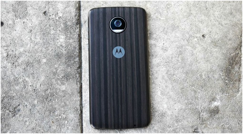 Обзор модульного смартфона Lenovo Moto Z2 Play: средний класс с приставками