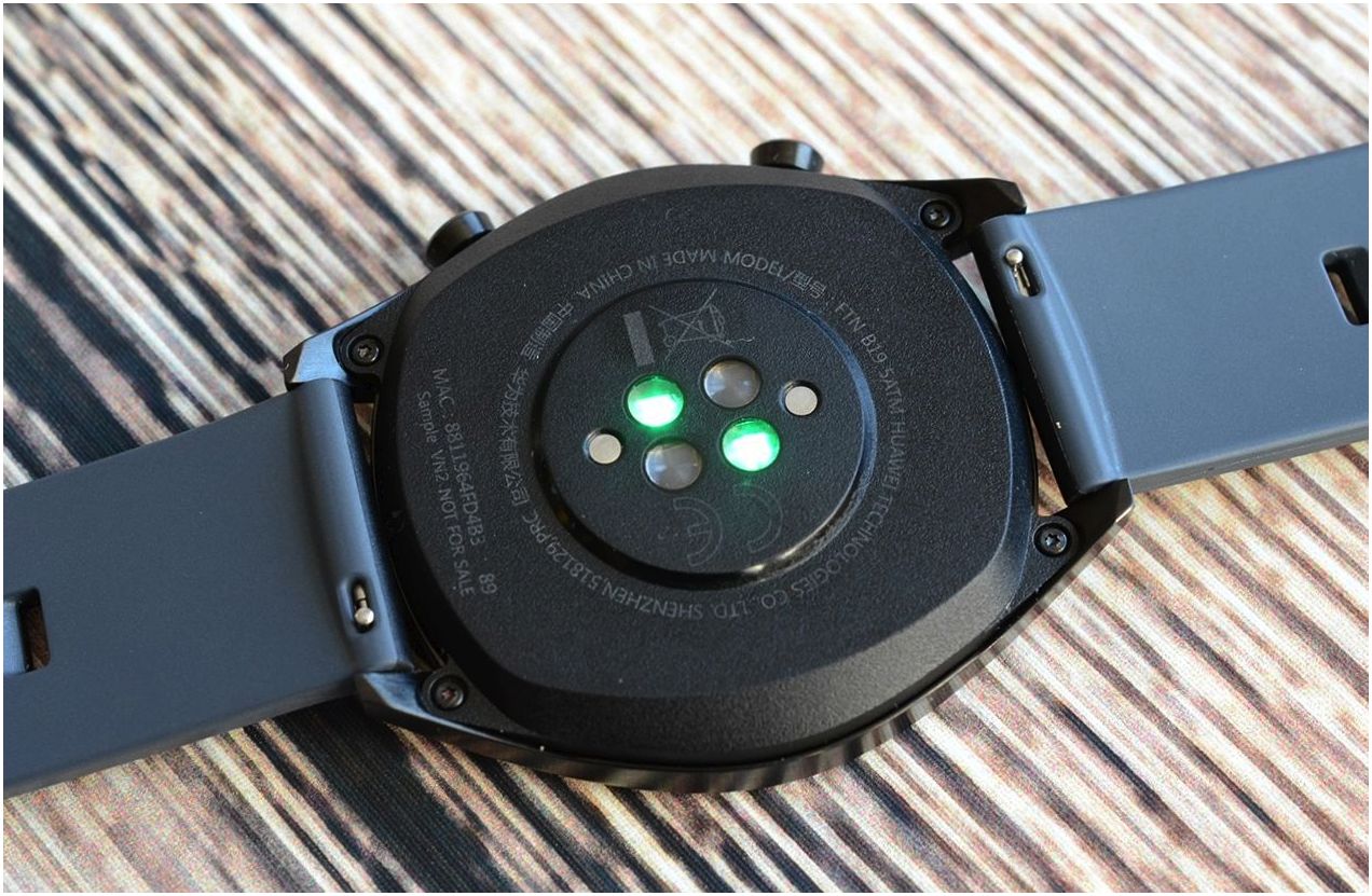 Обзор смарт-часов Huawei Watch GT: спортивный долгожитель