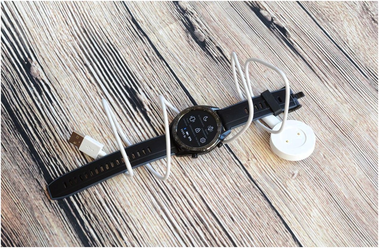 Обзор смарт-часов Huawei Watch GT: спортивный долгожитель
