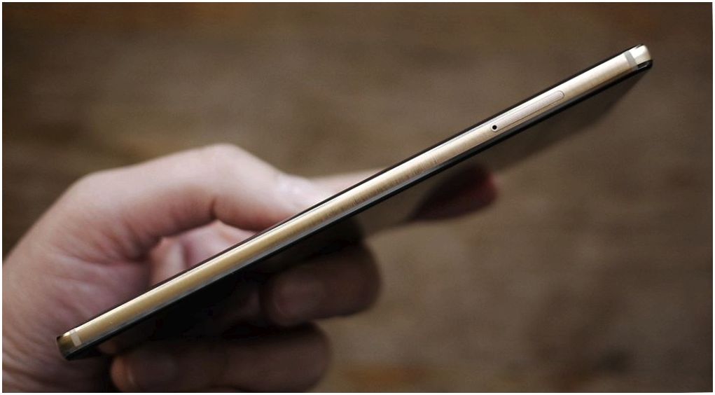 Обзор смартфона Huawei Mate 9: большой фотофлагман (обзор, смартфона, huawei, mate) Обзор смартфона Huawei Mate 9: большой фотофлагман