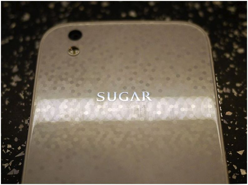 Гламур в сахаре. Обзор Android-смартфона Sugar